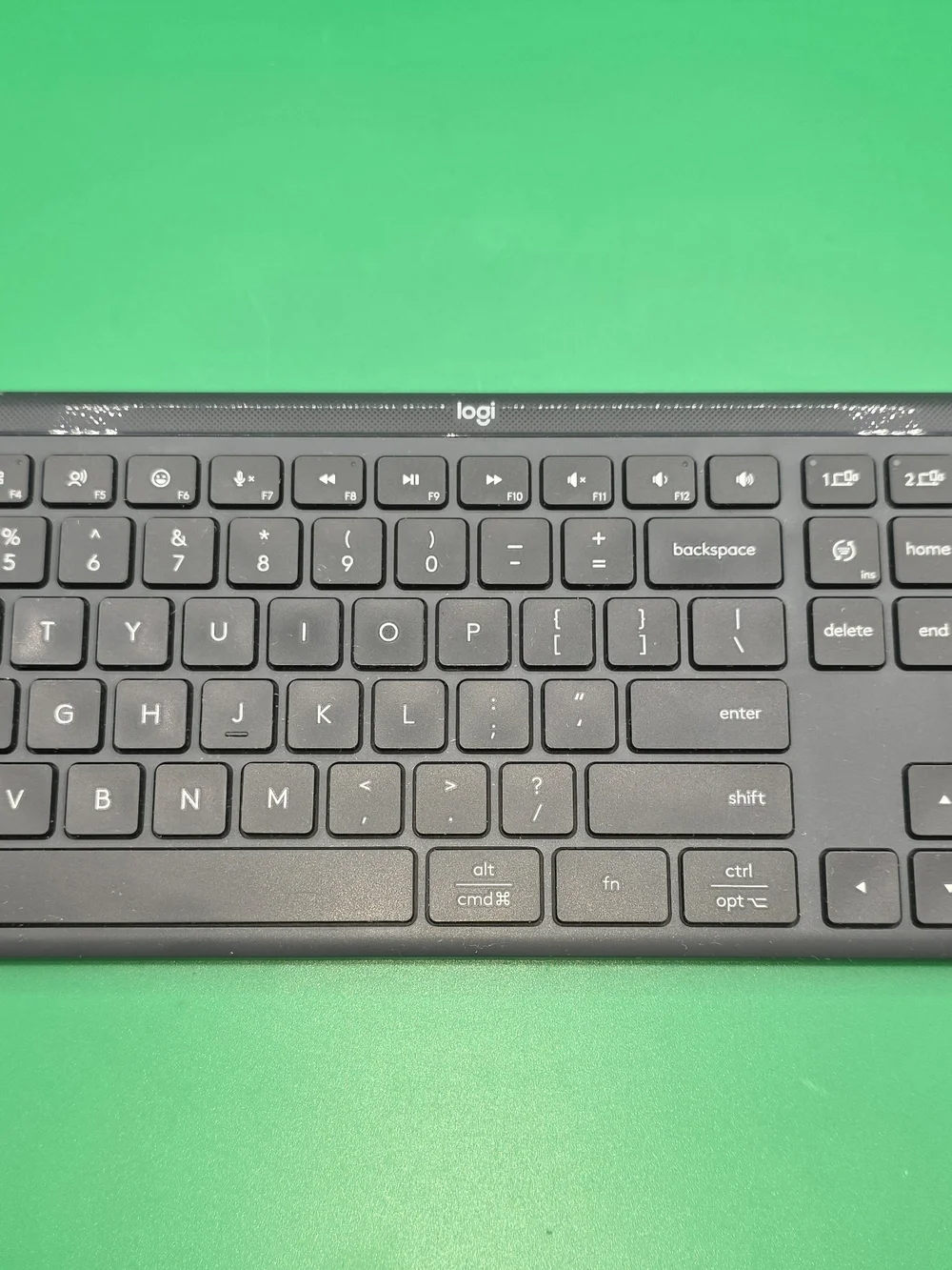 Logitech Signature Slim K950 Wireless Keyboard